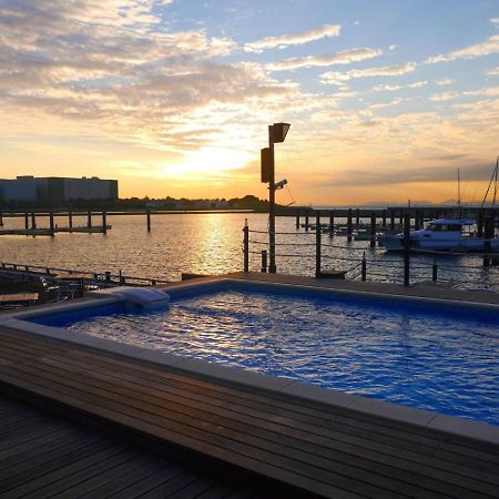 Отель Osaka Hokko Marina Hull Экстерьер фото