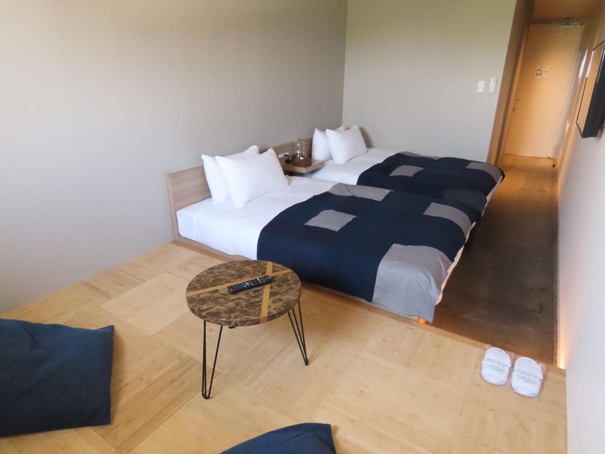 Отель Osaka Hokko Marina Hull Экстерьер фото