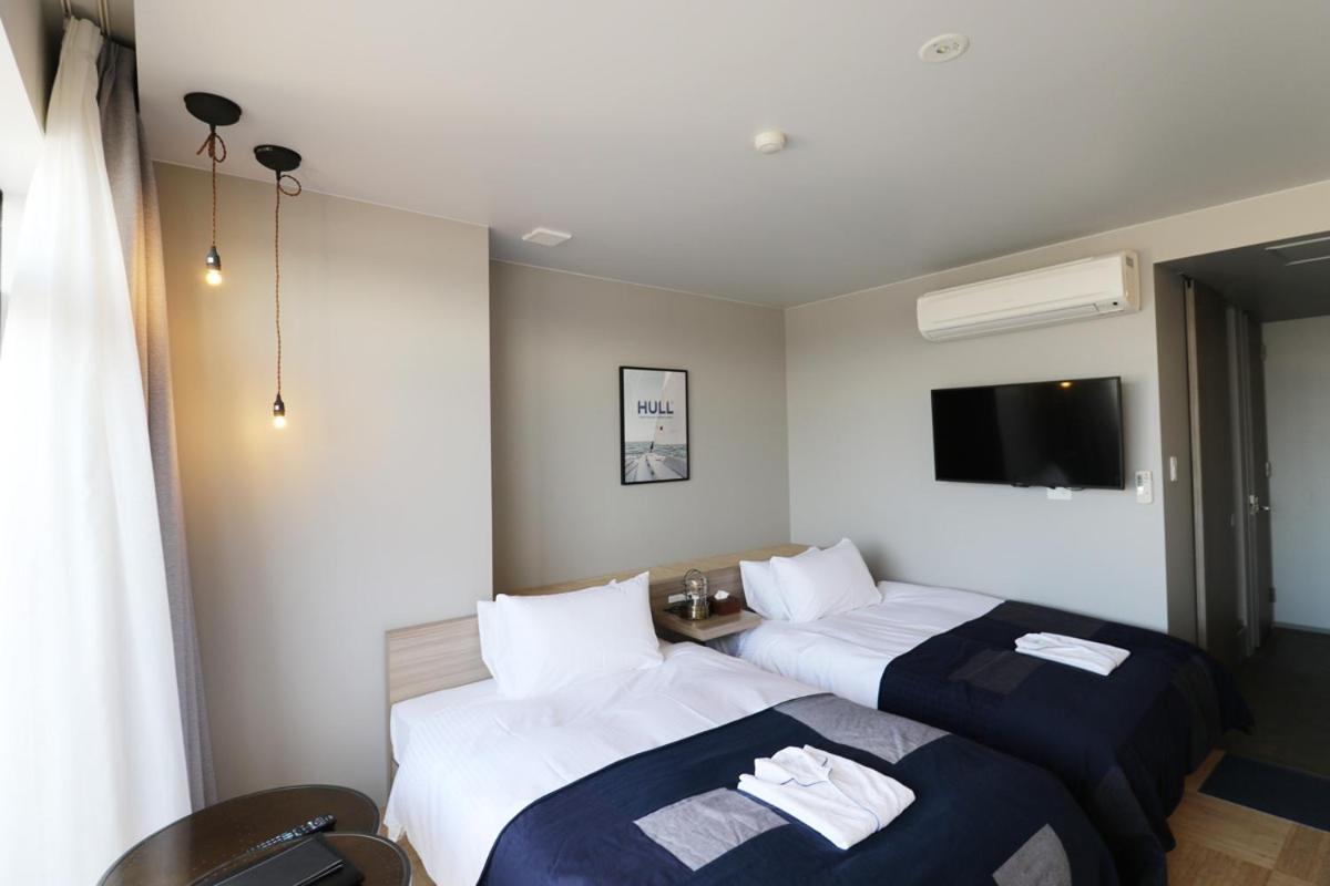 Отель Osaka Hokko Marina Hull Экстерьер фото