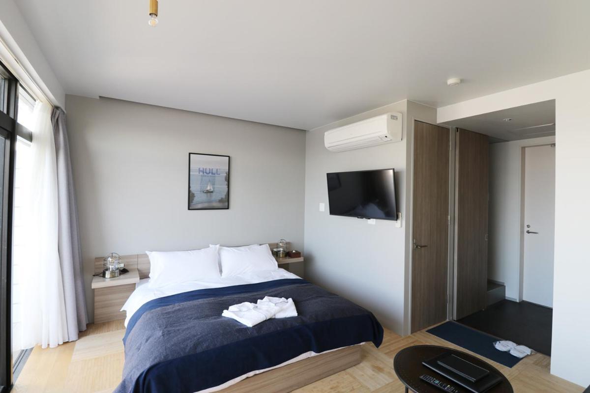 Отель Osaka Hokko Marina Hull Экстерьер фото